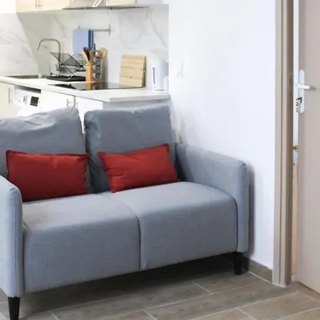 Appartamento New & Crossing Nest Near Parc De La Parigi